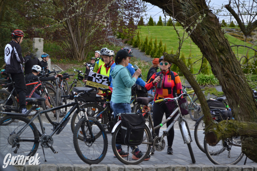 Masa krytyczna na nowej drodze (rowerowej)