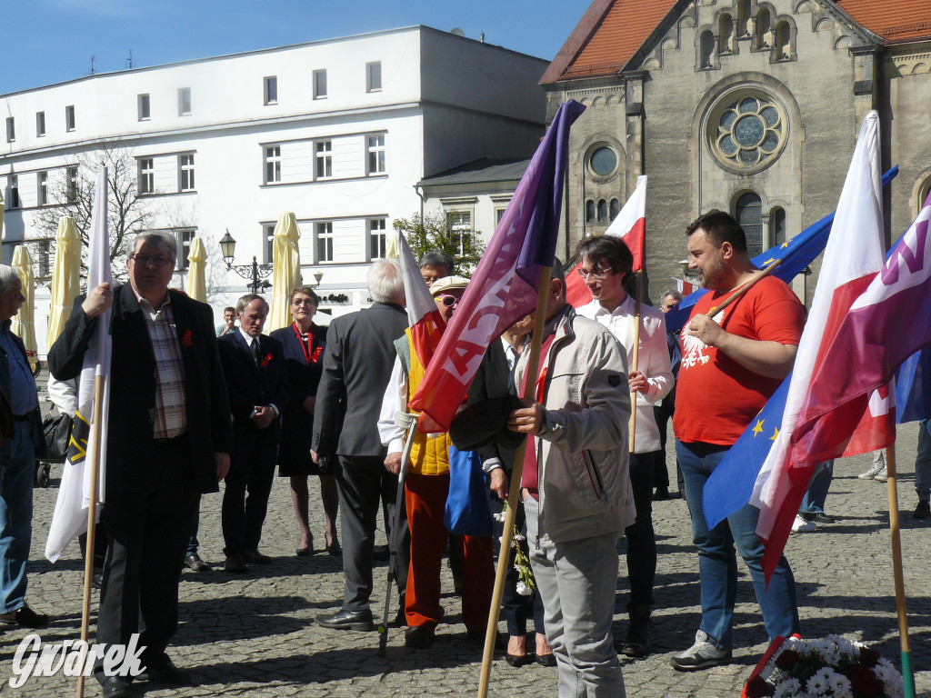 Tarnowskie Góry. Pochód pierwszomajowy