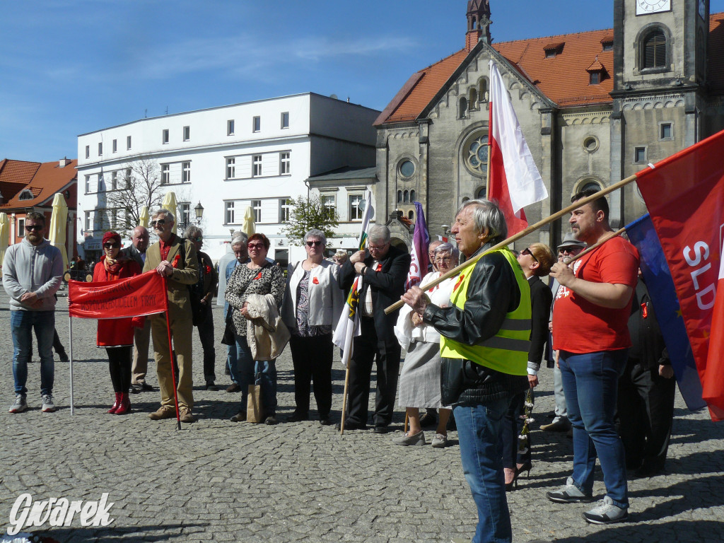 Tarnowskie Góry. Pochód pierwszomajowy