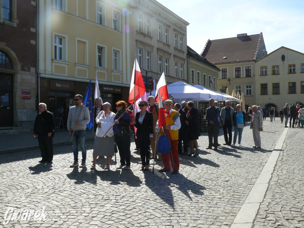 Tarnowskie Góry. Pochód pierwszomajowy