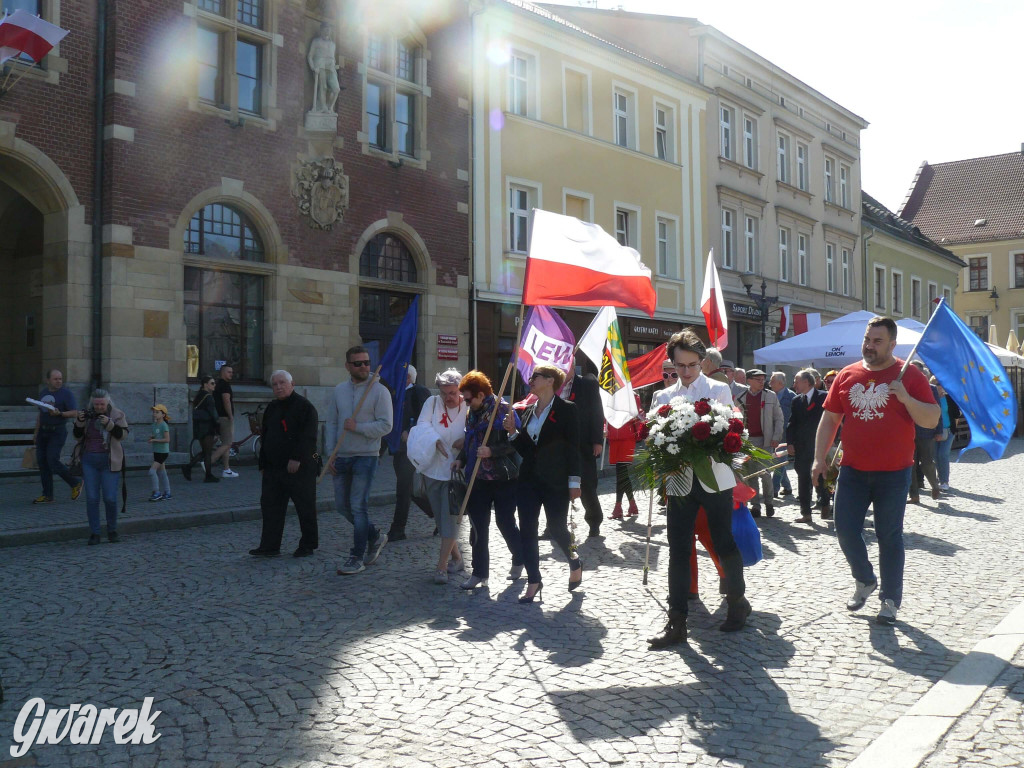 Tarnowskie Góry. Pochód pierwszomajowy