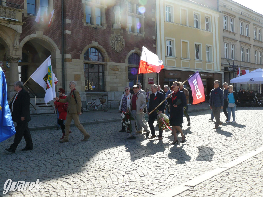 Tarnowskie Góry. Pochód pierwszomajowy