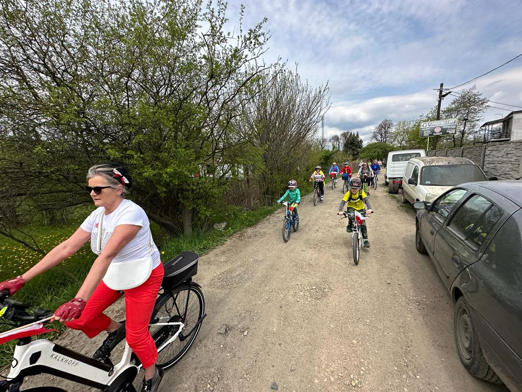 Tarnowskie Góry. Święto polskiej flagi. Hymn i rajd rowerowy
