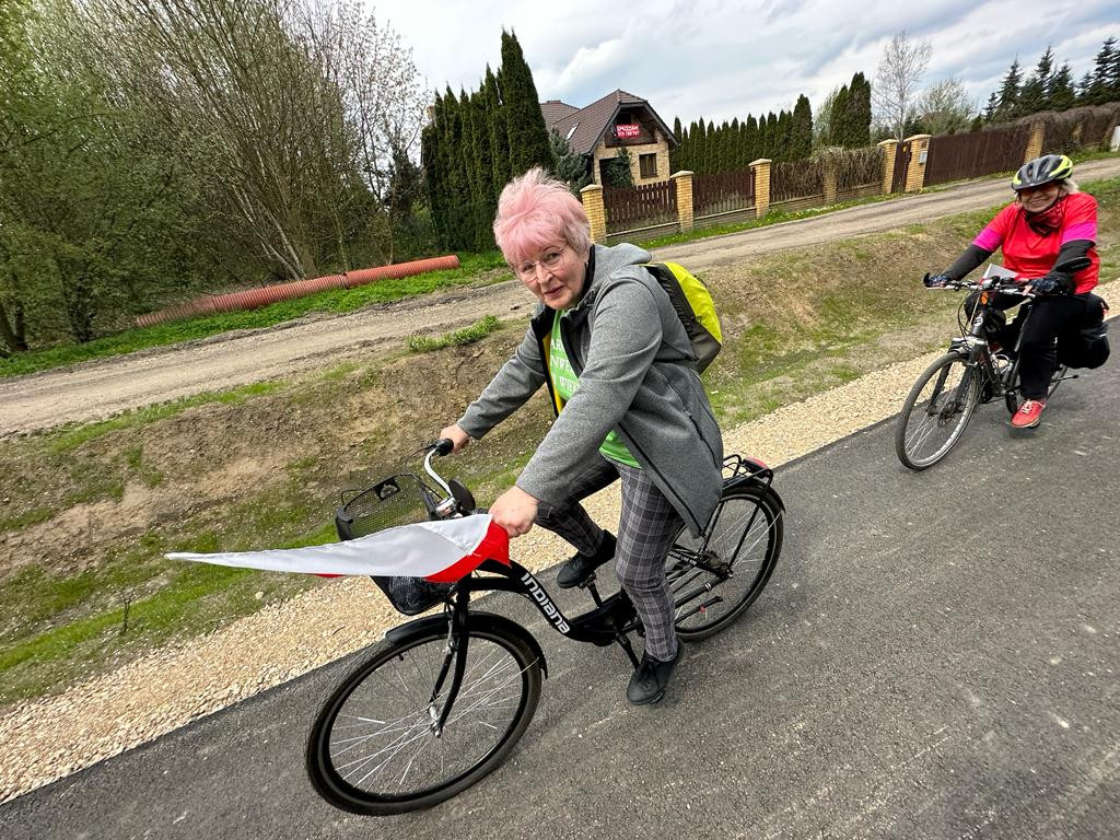 Tarnowskie Góry. Święto polskiej flagi. Hymn i rajd rowerowy