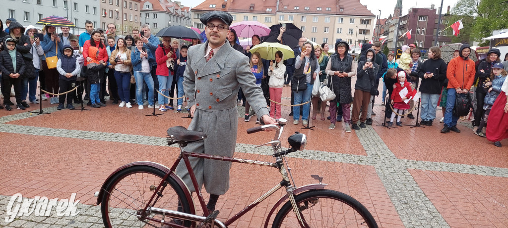 Dzień Flagi w Bytomiu. Stylowo i z Wojciechem Korfantym