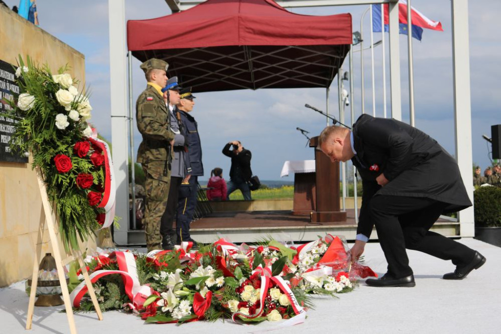 3 Maja w Piekarach Śląskich. Patriotycznie pod kopcem