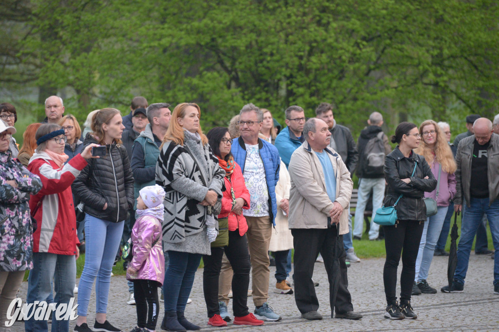 Mapping na fasadzie Pałacu Kawalera w Świerklańcu