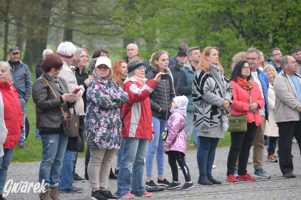 Mapping na fasadzie Pałacu Kawalera w Świerklańcu