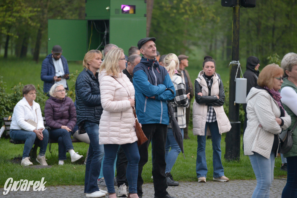 Mapping na fasadzie Pałacu Kawalera w Świerklańcu