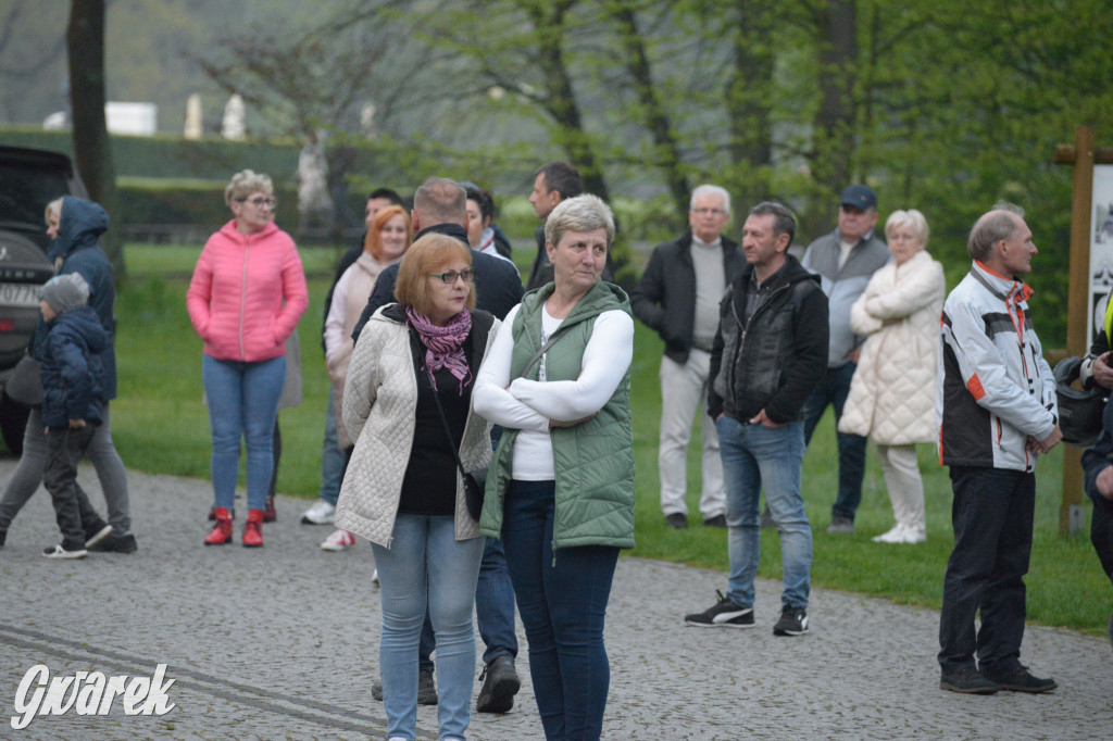 Mapping na fasadzie Pałacu Kawalera w Świerklańcu