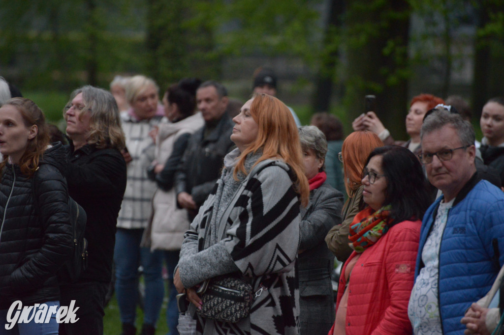 Mapping na fasadzie Pałacu Kawalera w Świerklańcu