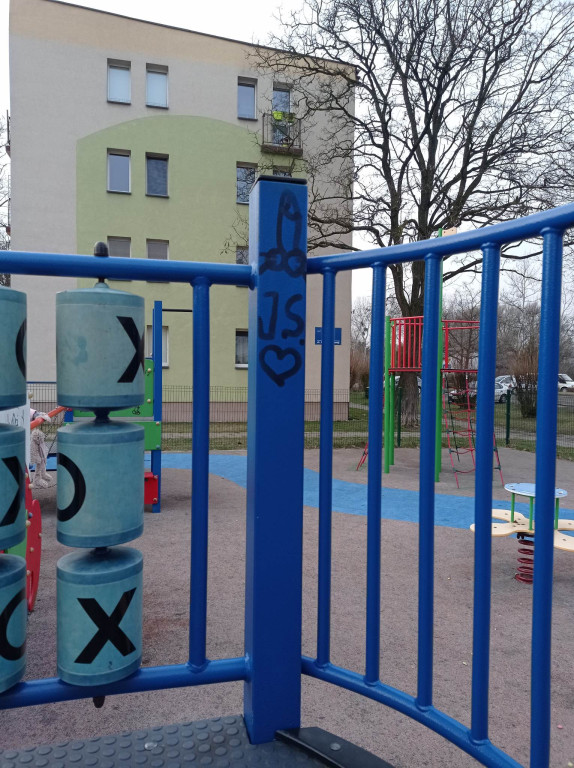  Chcą monitoringu na placu zabaw