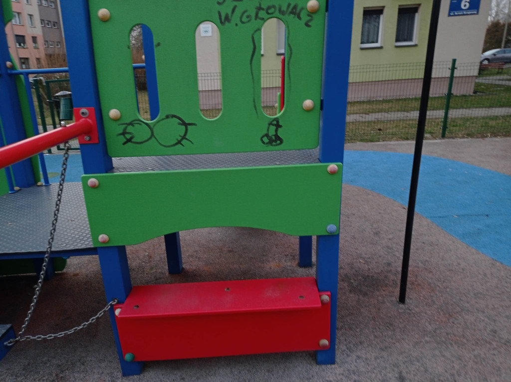  Chcą monitoringu na placu zabaw