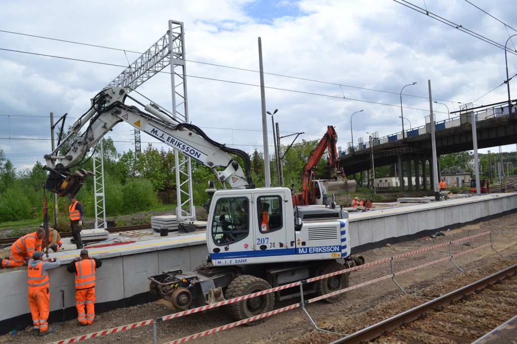 Peron dla nowej linii kolejowej. Gonią z robotą