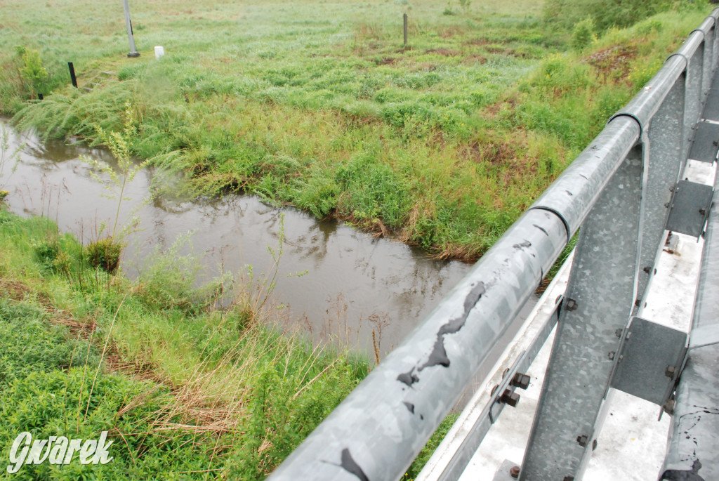 Woda w rzekach wzbiera. Szykuje się powódź?