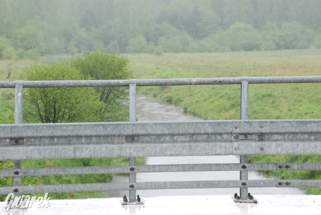 Woda w rzekach wzbiera. Szykuje się powódź?