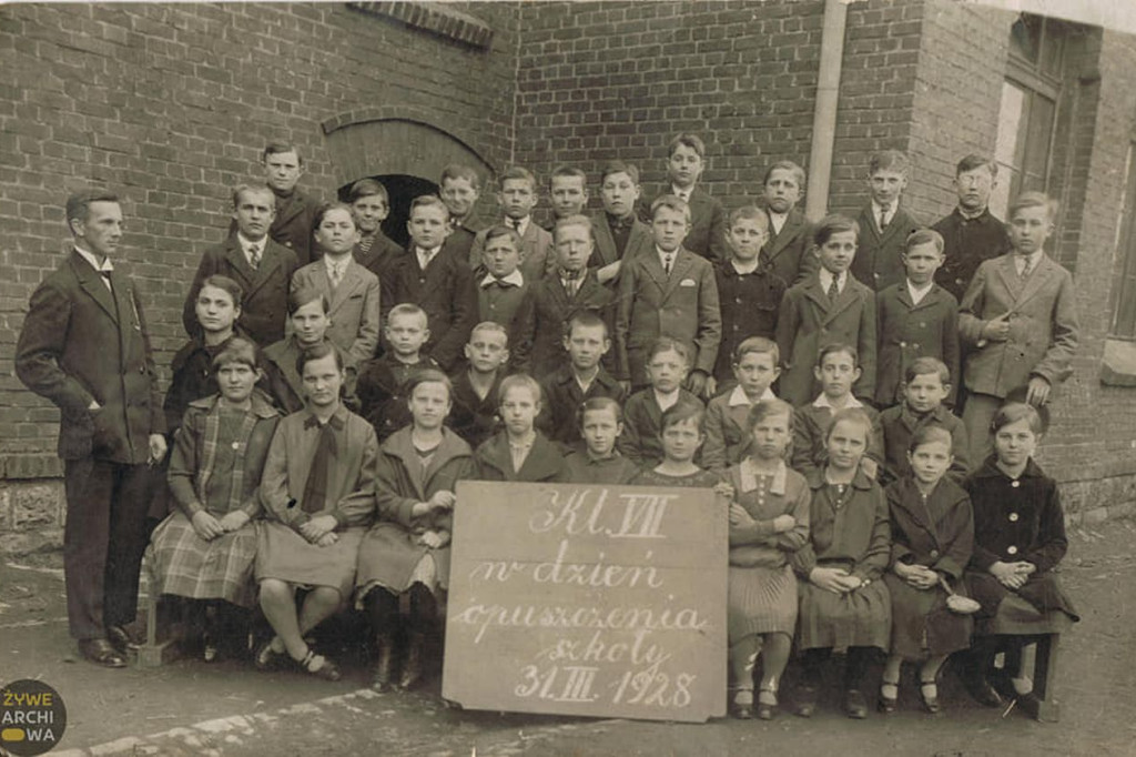 Dawna szkoła powszechna w Bobrownikach Śląskich