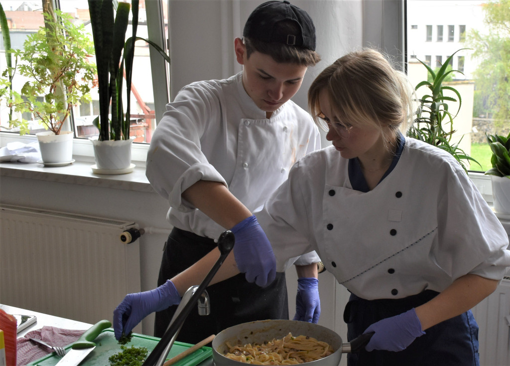 Tarnowskie Góry. Dawid Grucel prowadził warsztaty kulinarne