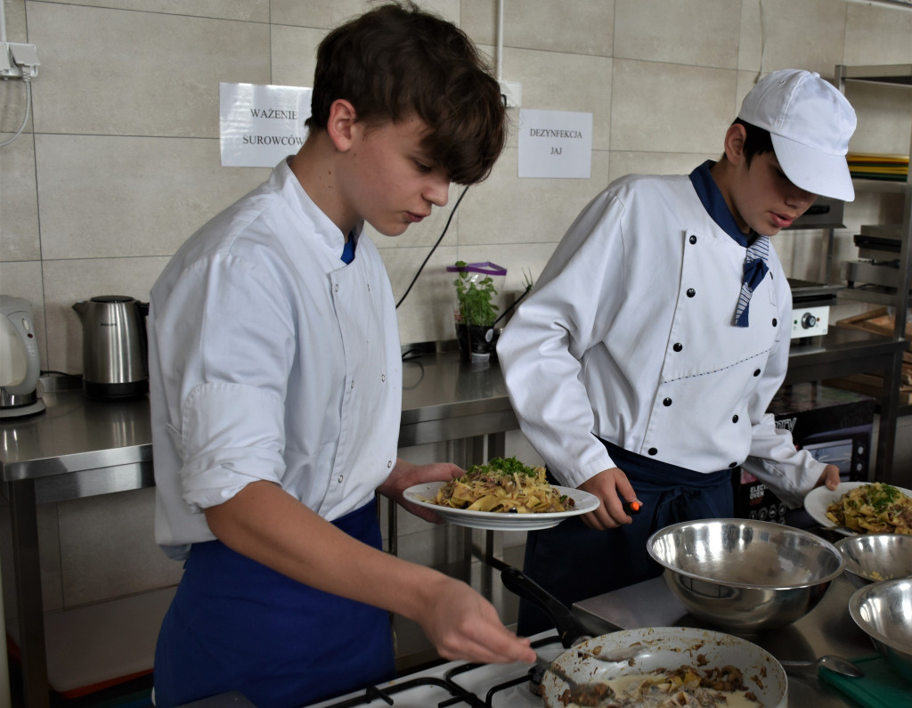 Tarnowskie Góry. Dawid Grucel prowadził warsztaty kulinarne