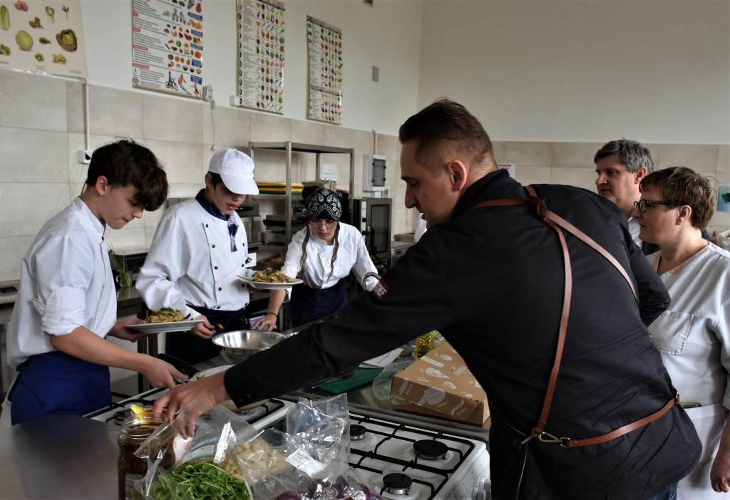 Tarnowskie Góry. Dawid Grucel prowadził warsztaty kulinarne