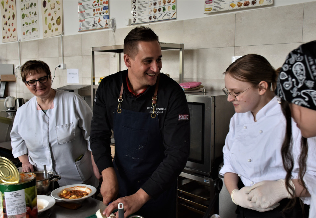 Tarnowskie Góry. Dawid Grucel prowadził warsztaty kulinarne
