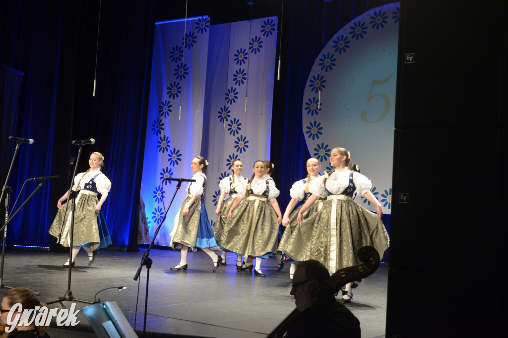 Radzionków. Gala Zespołu Pieśni i Tańca „Mały Śląsk”