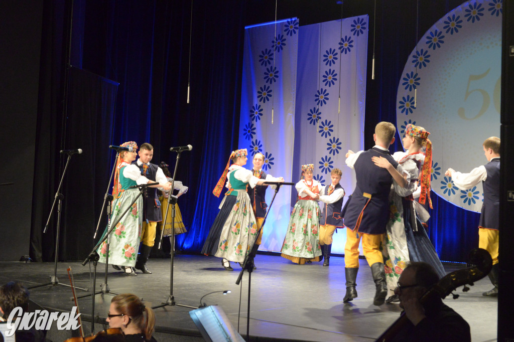 Radzionków. Gala Zespołu Pieśni i Tańca „Mały Śląsk”