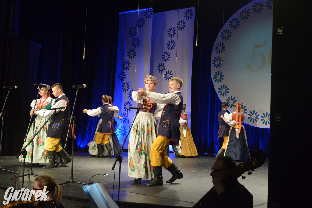 Radzionków. Gala Zespołu Pieśni i Tańca „Mały Śląsk”
