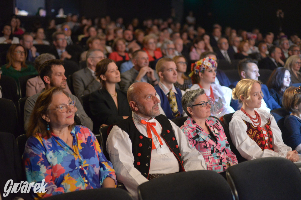 Radzionków. Gala Zespołu Pieśni i Tańca „Mały Śląsk”