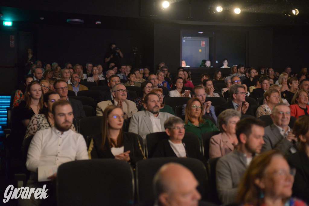 Radzionków. Gala Zespołu Pieśni i Tańca „Mały Śląsk”