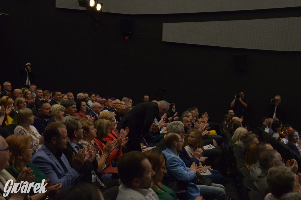 Radzionków. Gala Zespołu Pieśni i Tańca „Mały Śląsk”