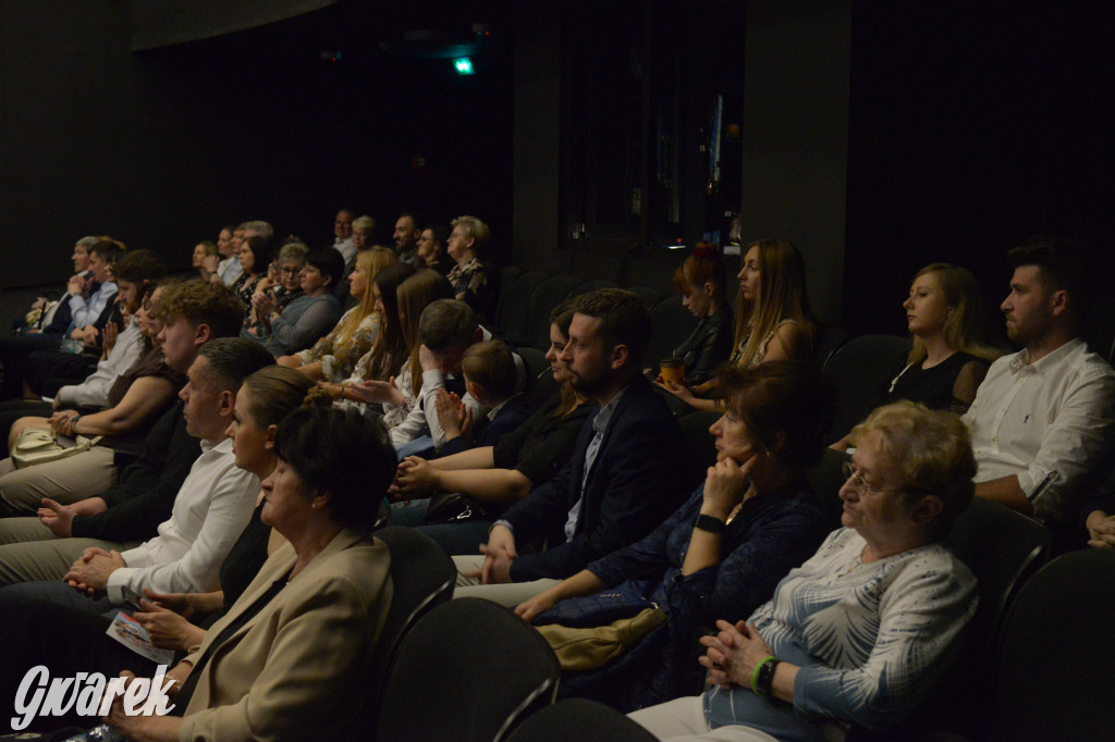 Radzionków. Gala Zespołu Pieśni i Tańca „Mały Śląsk”