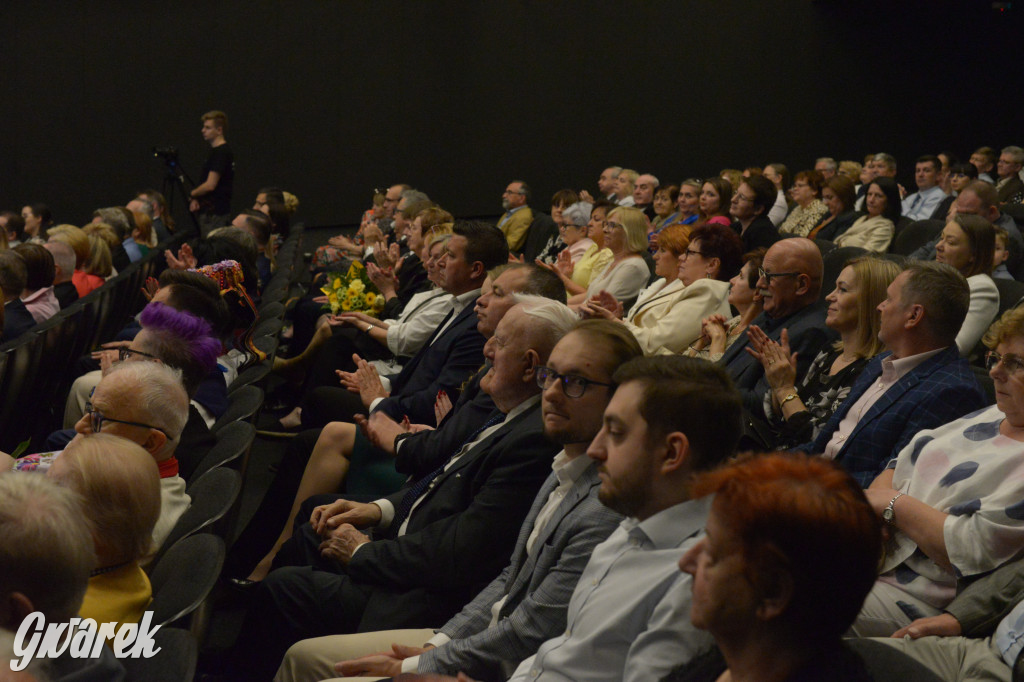 Radzionków. Gala Zespołu Pieśni i Tańca „Mały Śląsk”