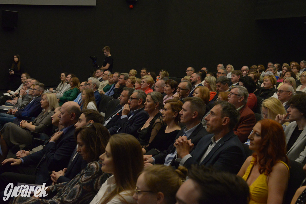 Radzionków. Gala Zespołu Pieśni i Tańca „Mały Śląsk”