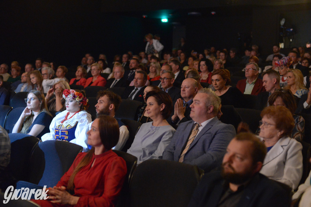 Radzionków. Gala Zespołu Pieśni i Tańca „Mały Śląsk”