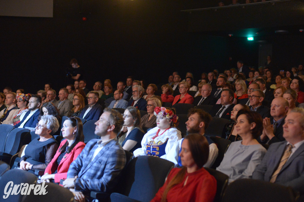 Radzionków. Gala Zespołu Pieśni i Tańca „Mały Śląsk”