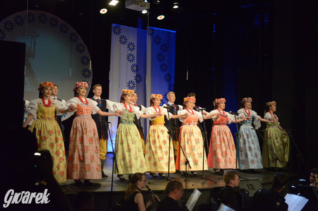 Radzionków. Gala Zespołu Pieśni i Tańca „Mały Śląsk”