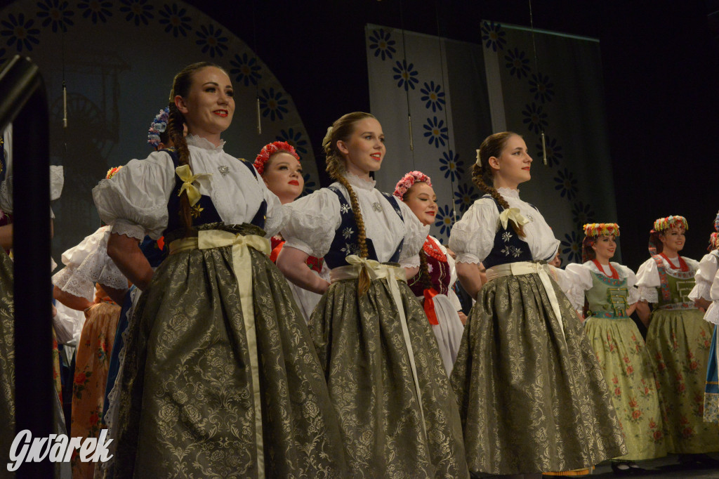 Radzionków. Gala Zespołu Pieśni i Tańca „Mały Śląsk”