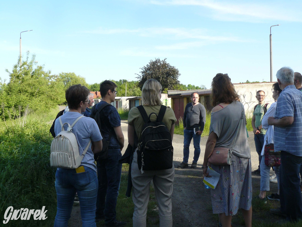 Przystanek kolejowy Osada Jana. Spacer badawczy