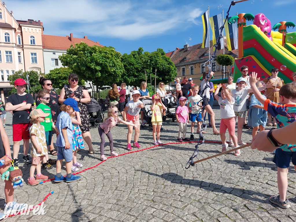 Tarnowskie Góry. Dzień Dziecka na rynku [ZDJĘCIA]