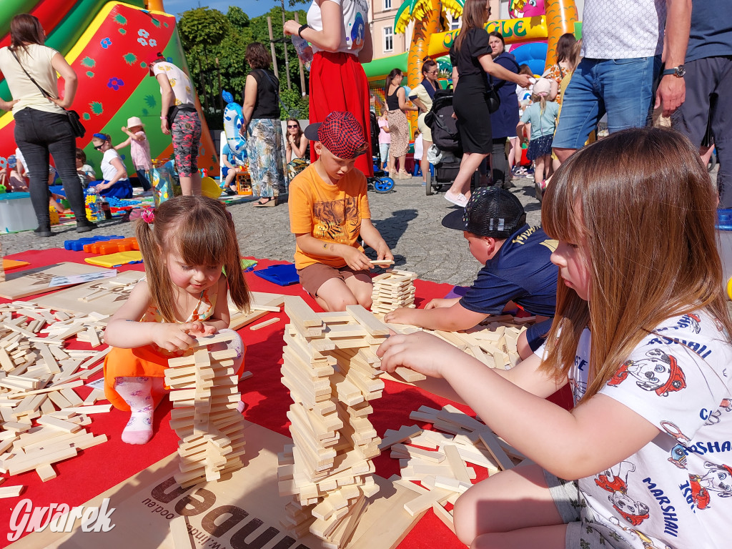 Tarnowskie Góry. Dzień Dziecka na rynku [ZDJĘCIA]