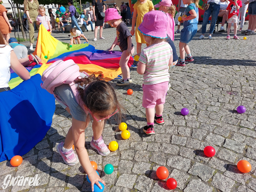 Tarnowskie Góry. Dzień Dziecka na rynku [ZDJĘCIA]