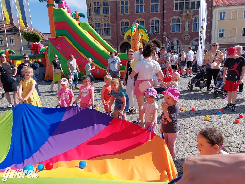 Tarnowskie Góry. Dzień Dziecka na rynku [ZDJĘCIA]