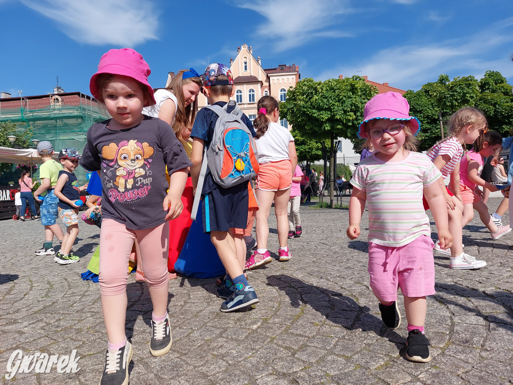 Tarnowskie Góry. Dzień Dziecka na rynku [ZDJĘCIA]