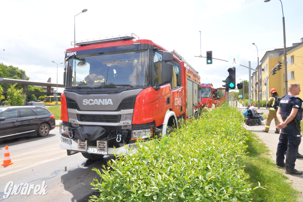 Tarnowskie Góry. Pożar lokomotywy w centrum miasta