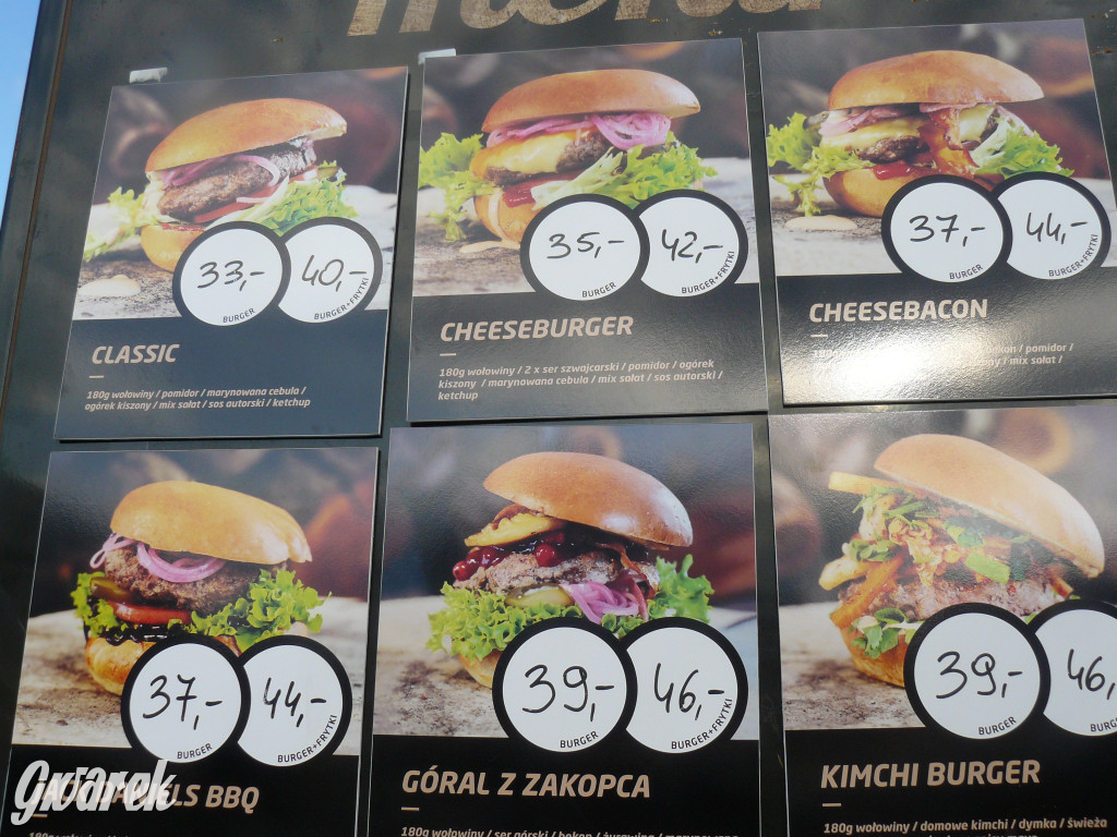 Foodtrucki w Tarnowskich Górach. Co i za ile?