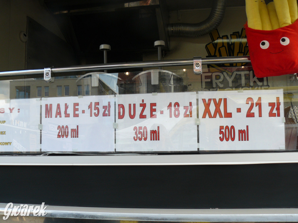 Foodtrucki w Tarnowskich Górach. Co i za ile?