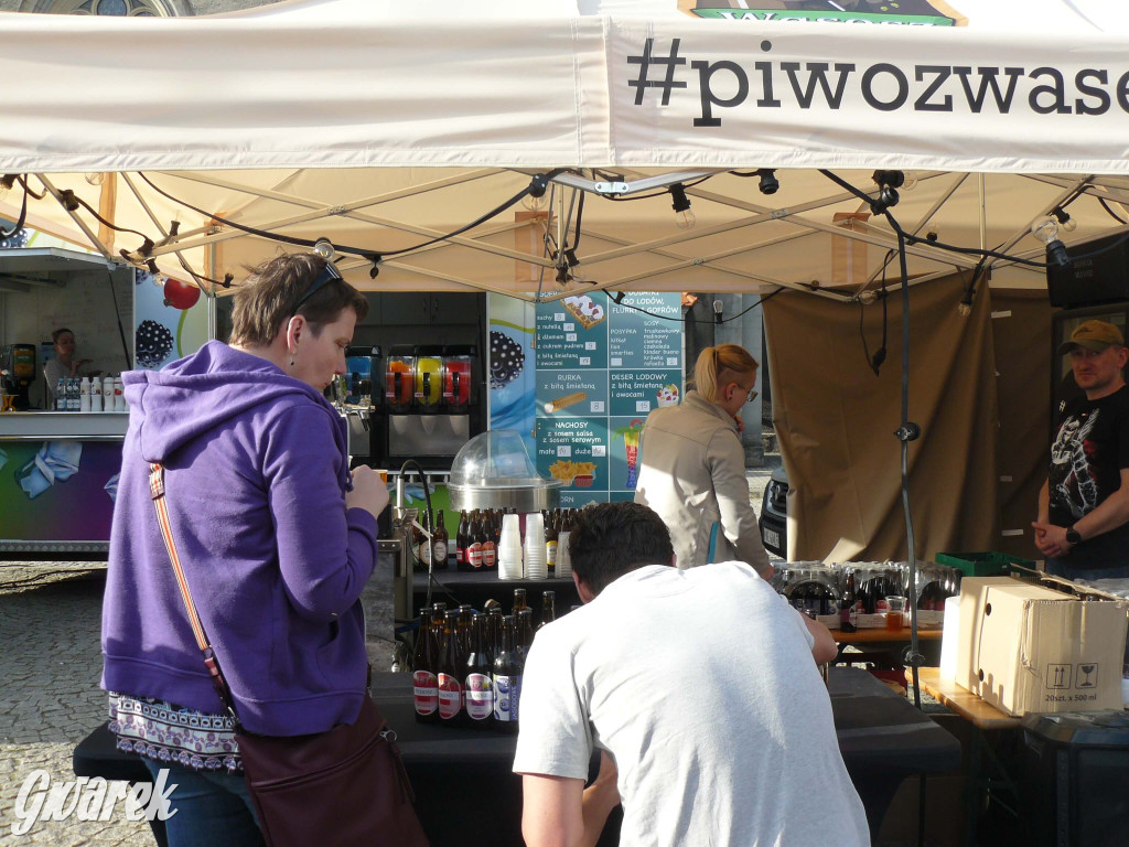 Foodtrucki w Tarnowskich Górach. Co i za ile?