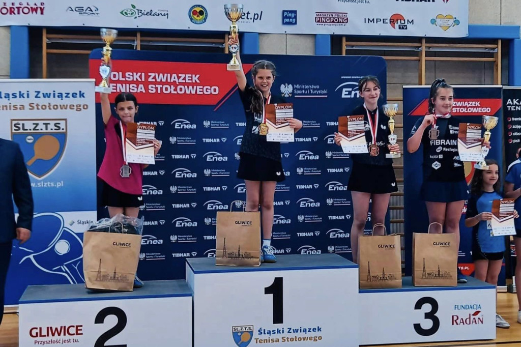 MKS Skarbek. Dziewczyny na medal