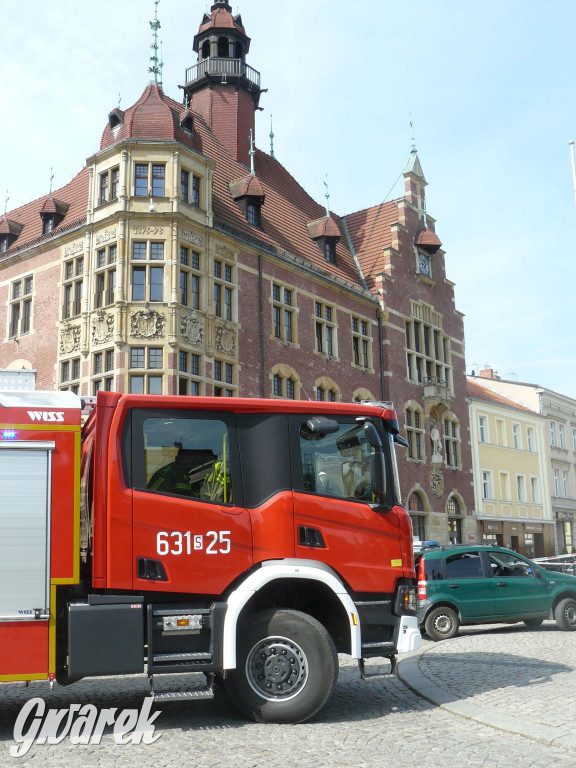 Tarnowskie Góry. Ewakuowano pracowników ratusza [FOTO]